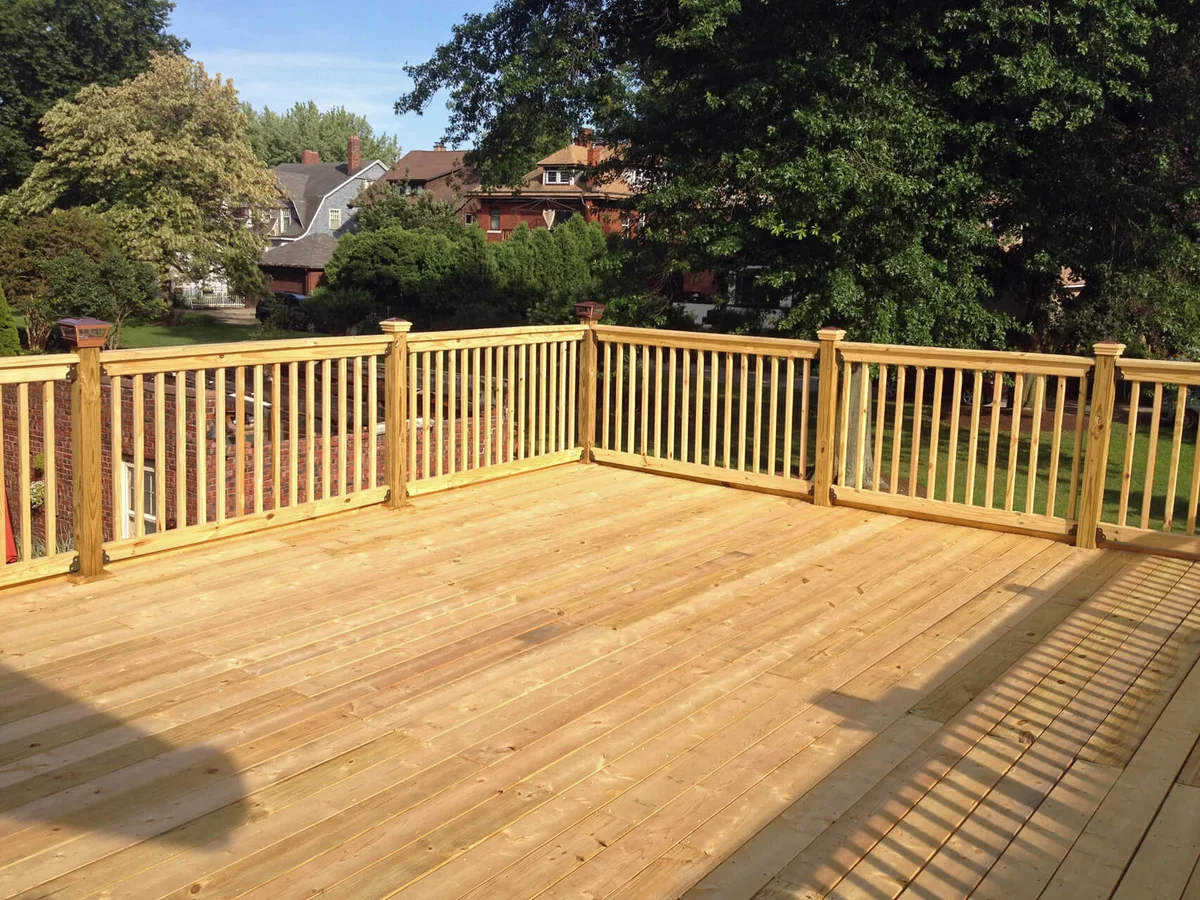 Expert Deck Building and Maintenance Services