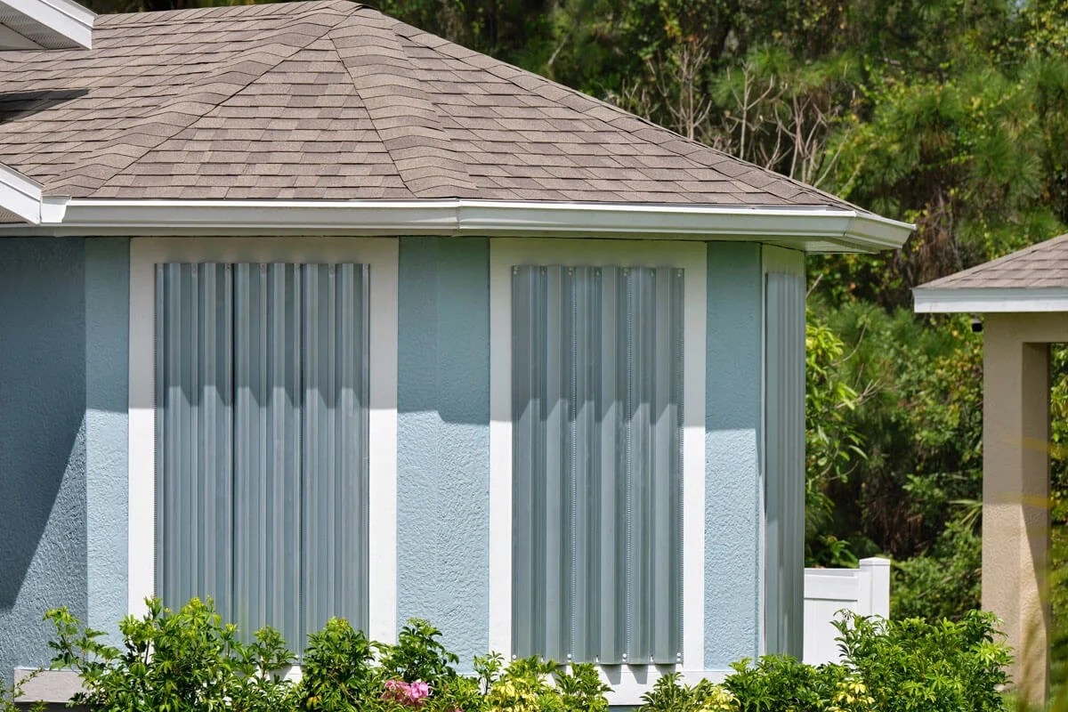 Advantages of Hiring a Certified Best Pick Hurricane Shutter Installer